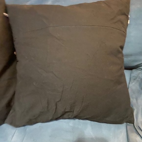 Rodeo Home pair of Black and Silver Greek Key pillows - Picture 5 of 13